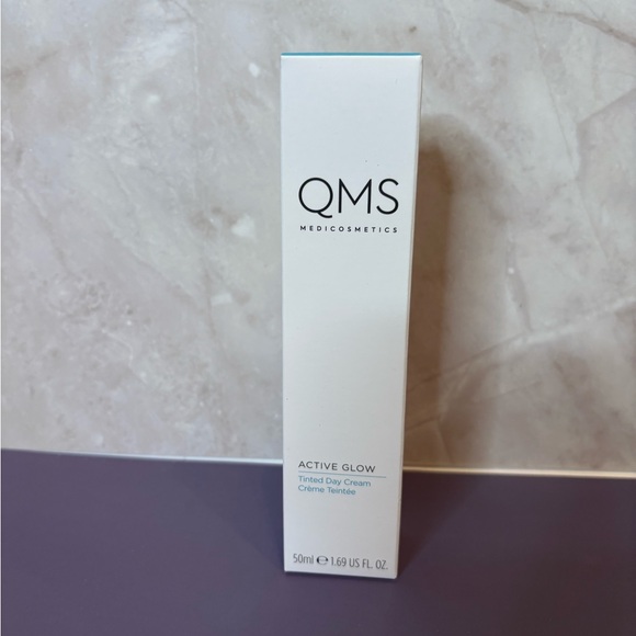 Brand New Sealed- QMS Active Glow Tinted Day Cream